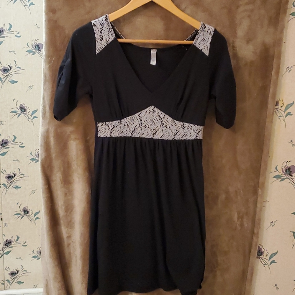 🤑S.h.e soul harmony energy size small dress